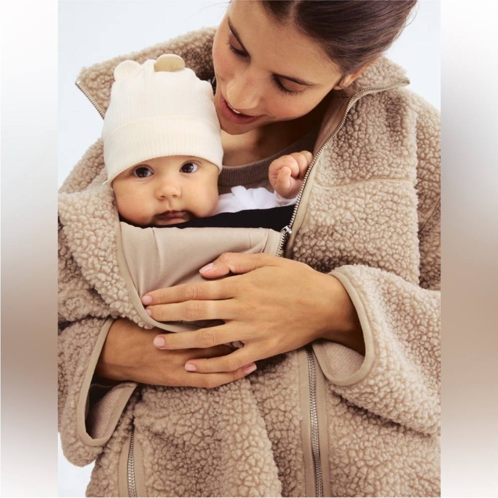 NWT H&M Babywearing before and after Sherpa Teddy Jacket Small - Picture 4 of 8